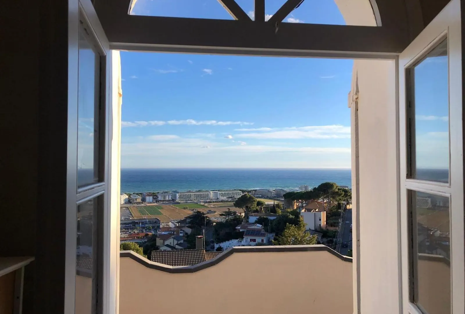 Villa Serenity Panoramic View サンタ・スサナ